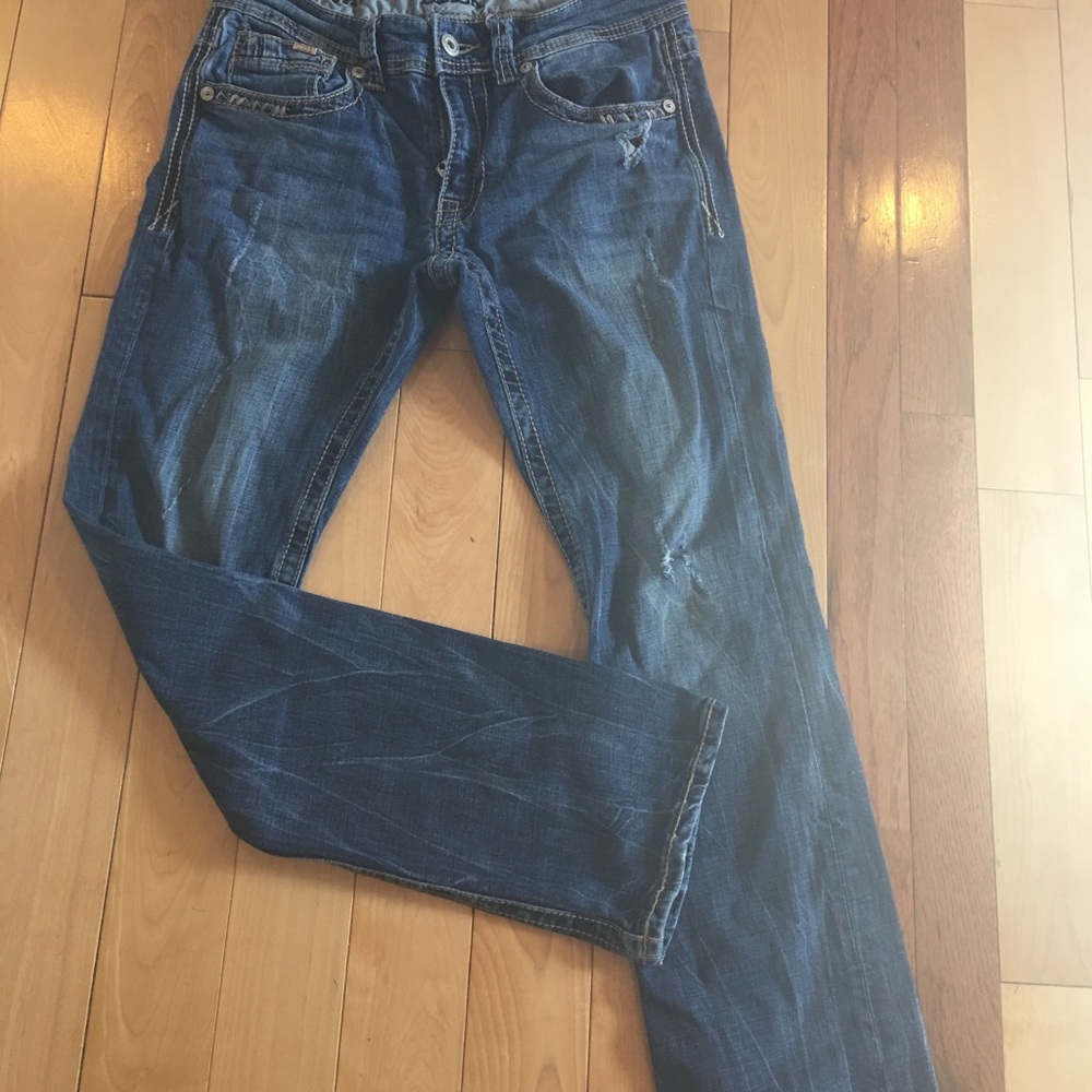 Buckle Jeans